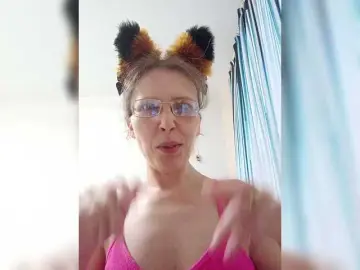 Bongacams Sex Chat of -queen-margo-