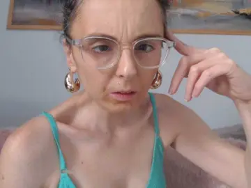 Bongacams Live Sex Cam of cleophee