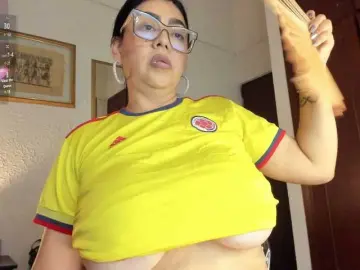 Bongacams Watch Live Sex Cams of Silver-love