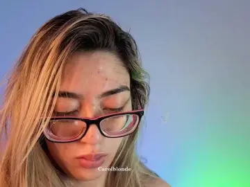 Bongacams Live Sex Cam of Charlotte-glasses
