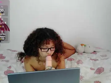 Bongacams Sex Cam of milanxbunny333