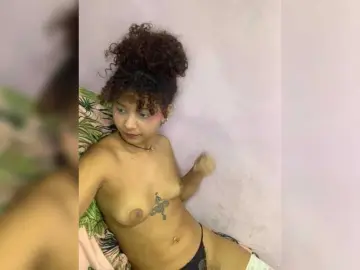 Bongacams Private Sex Chat of milanxbunny333