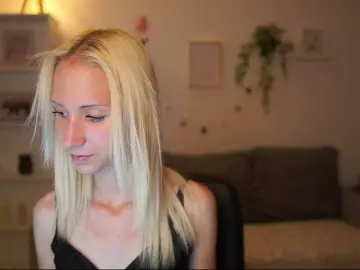 Bongacams Live Sex Cam of piperperri18
