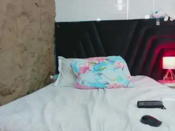 Bongacams Free Porn Cam of horny18girl