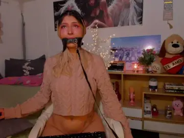 Bongacams Best live sex cam show of CuteWee420
