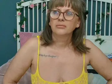 Bongacams Free Live Porn of CougarMilf