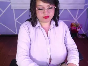Bongacams Adult Video Chat of MiaaJoness