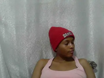 Bongacams Live Sex Cam of Caroldoly