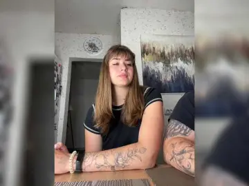Bongacams Watch Live Sex Cams of Cherry-viking98