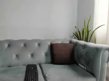 Bongacams Sex Cam of santi-and-camila