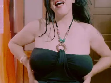 Bongacams Free Porn Cam of SexyAlina123