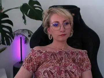 Bongacams Best live sex cam show of CinderellaMoon