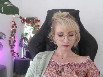 Bongacams Adult Webcam of CinderellaMoon