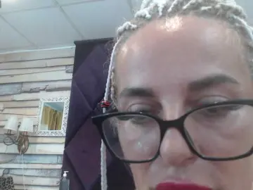 Bongacams Adult Video Chat of ElviraZoi