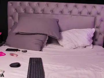 Bongacams Watch Live Sex Cams of SandraBabeXO