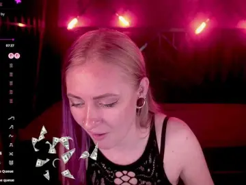 Bongacams Free Porn Cam of DramaQuenns