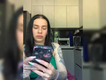 Bongacams Best Webcam of MaidenCrystal