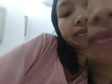 Bongacams Free Live Porn of Selinababy99