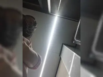 Bongacams Watch Live Sex Cams of Selinababy99