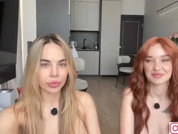 Bongacams Adult Webcams of diffgirls1-1