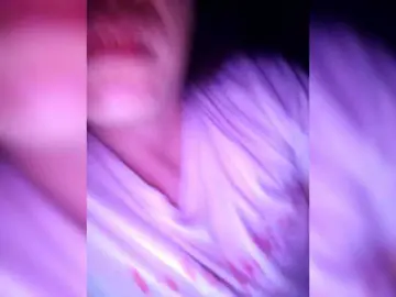 Bongacams Live Sex Cam of candicelovee