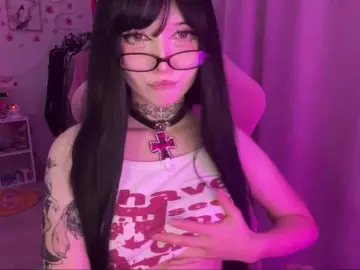 Bongacams Free Live Porn of SavageAura