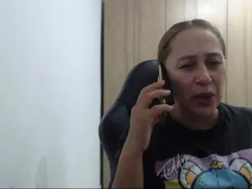 Bongacams Free Porn Cam of RoxanaMilf