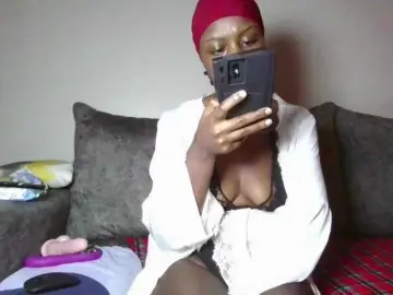 Bongacams Watch Live Sex Cams of Goldiecandy