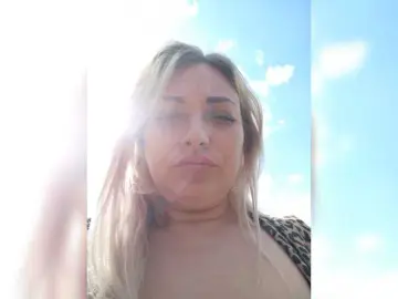 Bongacams Watch Live Sex Cams of Tanysha-1