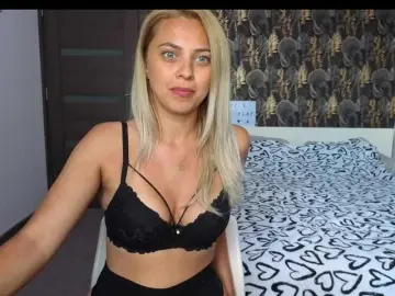 Bongacams Nude Webcam of CarlaStaceeFun