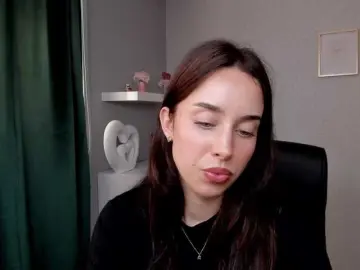 Bongacams Live Sex of adeleLive