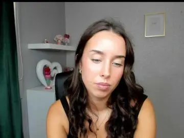 Bongacams Private Sex Chat of adeleLive