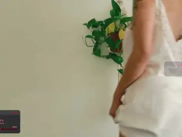 Bongacams Live Sex Cam of SweetLilLulu