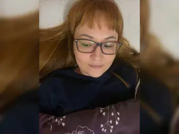 Bongacams Watch Live Sex Cams of Fox-Lisa