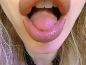 Bongacams Free Live Porn of Politexxx