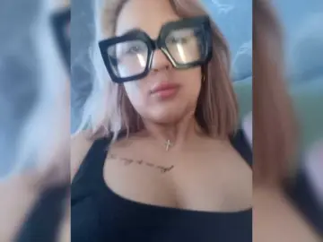 Bongacams Watch Live Sex Cams of OlyaKolya
