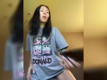 Bongacams Sex Cam of KarolinaMilf