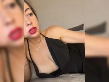 Bongacams Adult Video Chat of ElviraMilf