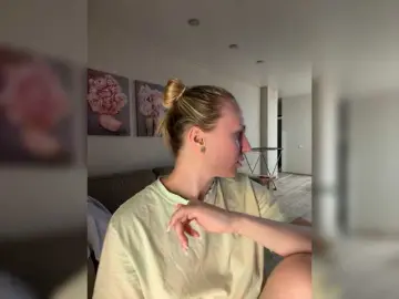 Bongacams Live Sex of HotWillow
