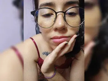Bongacams Adult Webcam of skinny333
