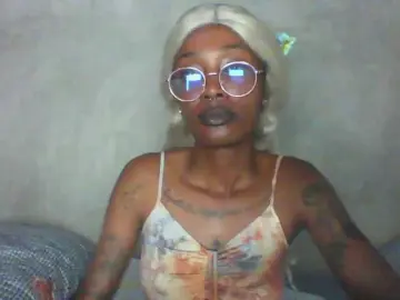 Bongacams Live Porn of Calin33
