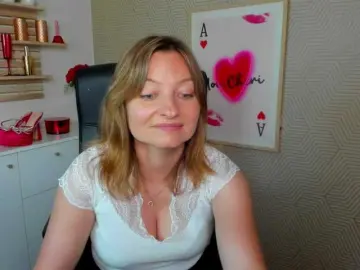 Bongacams Sex Chat of angelaLove13