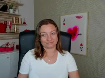 Bongacams Free Live Porn of angelaLove13