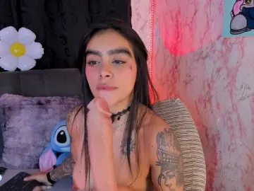 Bongacams Private Sex Chat of laurencamila1