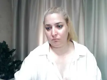 Bongacams Watch Live Sex Cams of KickaIricka