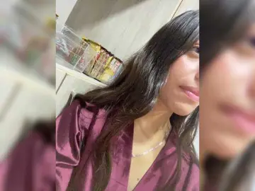 Bongacams Free Porn Cam of CheryelFoxx