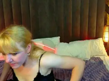 Bongacams Live Sex of KirraSalute