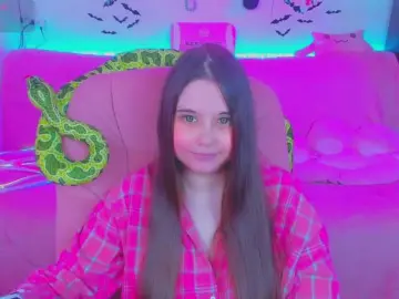 Bongacams Live Sex Cam of LittleKitsune