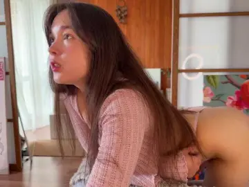 Bongacams Live Sex Cam of PlumyBun