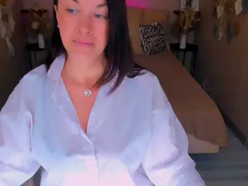 Bongacams Live Porn of AnaMills